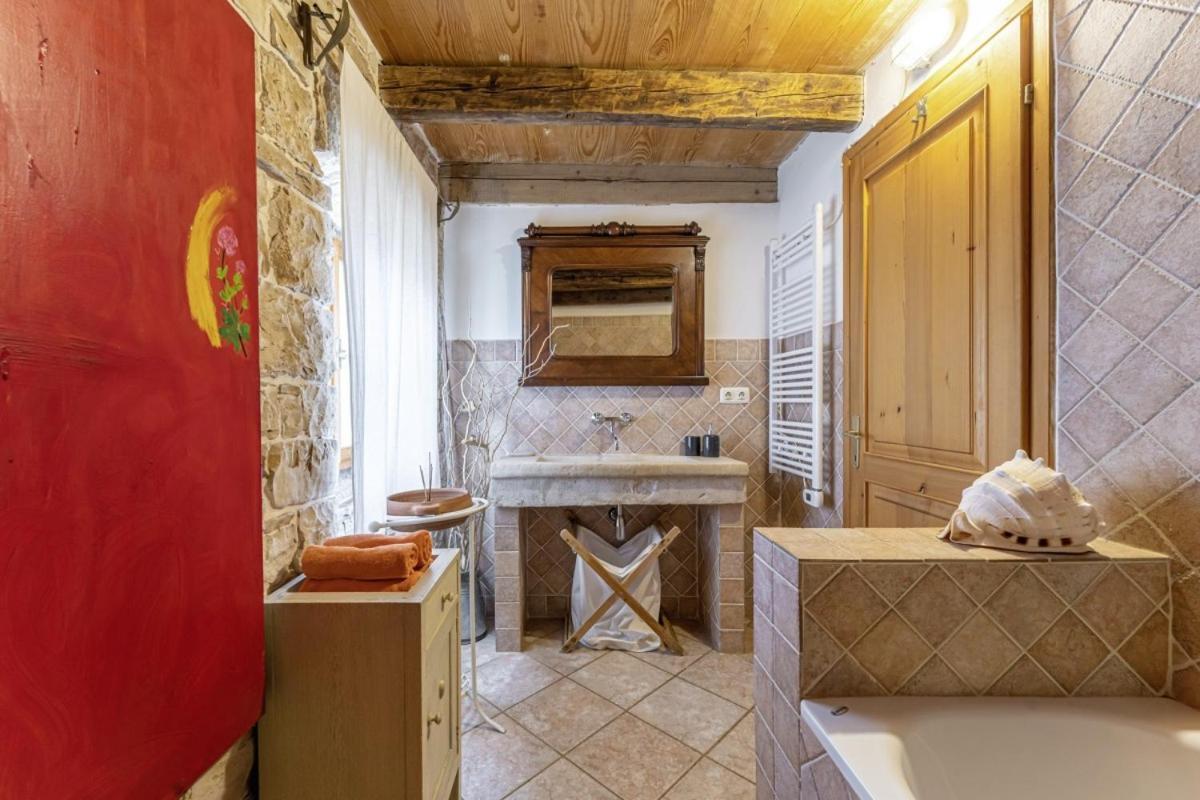 Una in Kranjčići - Haus für 5-6 Personen Svetvinčenat Exterior foto