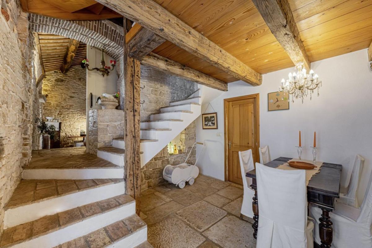 Una in Kranjčići - Haus für 5-6 Personen Svetvinčenat Exterior foto