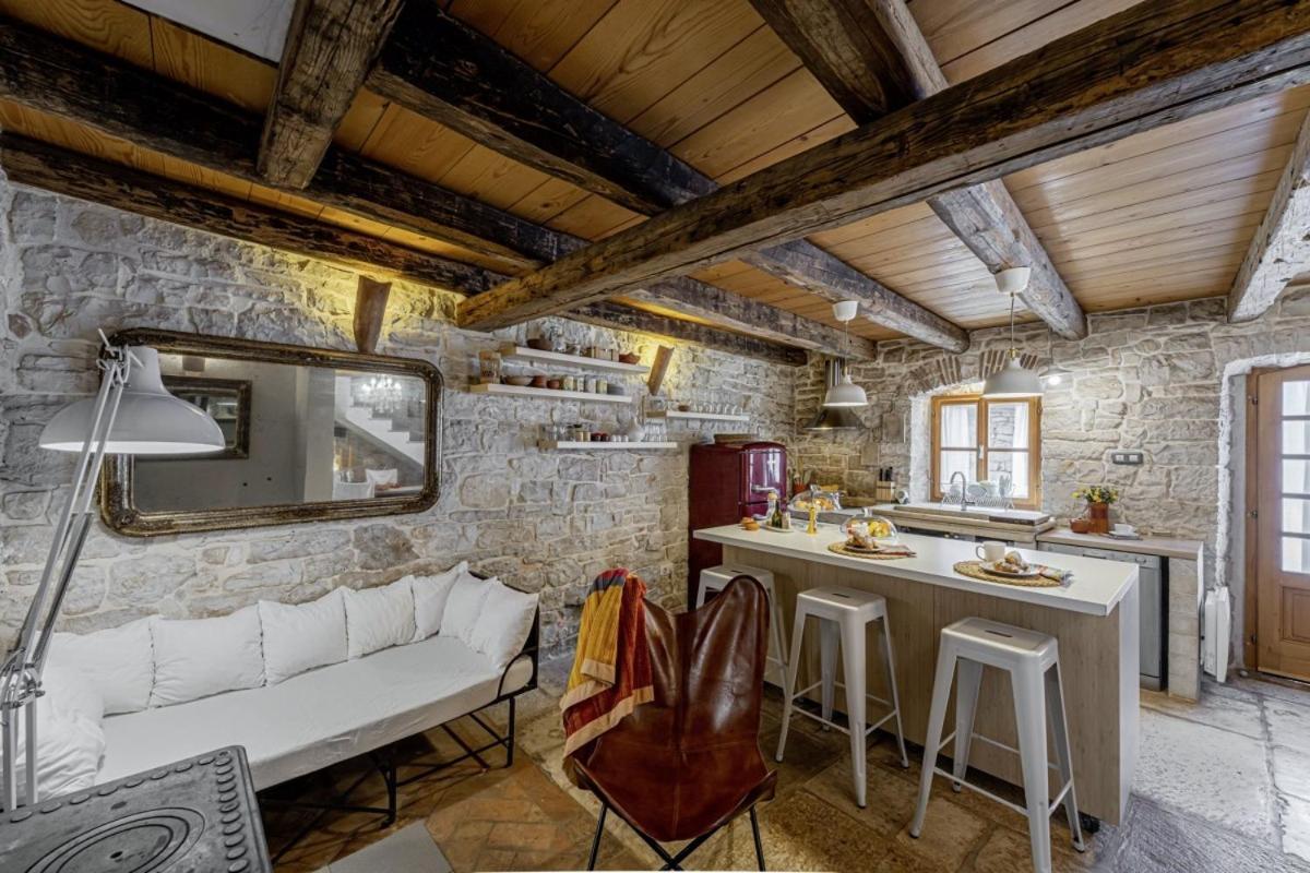 Una in Kranjčići - Haus für 5-6 Personen Svetvinčenat Exterior foto